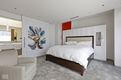 Must See!!  Luxurious downtown 2 bed / 2.5 bath 9th floor