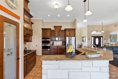 Discover the perfect blend of style and comfort in this - photo 33