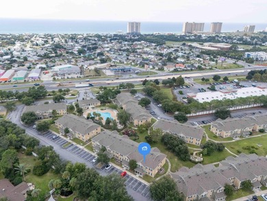 SHORT TERM RENTALS ALLOWED. Don't miss out on this freshly - photo 3