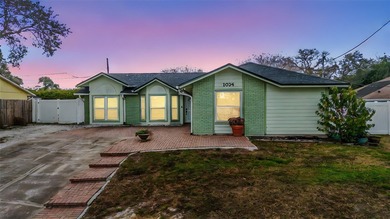 Lake Gleason Home For Sale in Deltona Florida