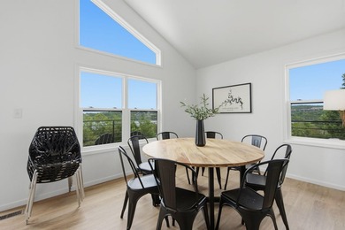Boaters bliss! Sitting on over half an acre overlooking Table - photo 14