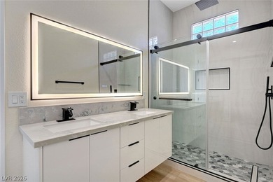 Discover this exquisite 1-story residence in Siena, a - photo 38