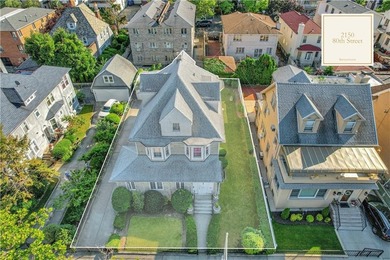 Rare development opportunity. 60x100 lot is zoned R5. Develop a - photo 4
