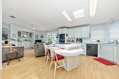 Fully Furnished 2/2 on Golf Course in resort styled Savanna Club - photo 14