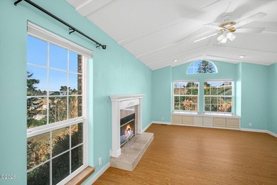 Shows like a dream! This beautifully maintained 3-bedroom - photo 17
