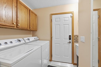 Beautiful Hugo area home now available! The home features 3 - photo 18