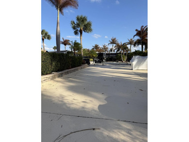 Huge lot in the MCRSLW Resort that backs to golf course. Mature - photo 8