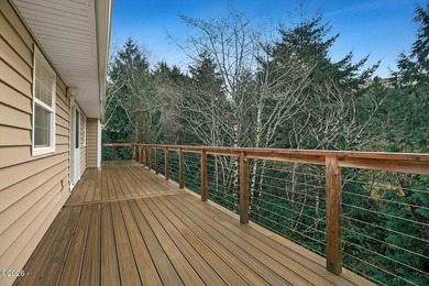 Shows like a dream! This beautifully maintained 3-bedroom - photo 36