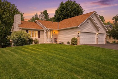 Beautiful Hugo area home now available! The home features 3 - photo 36