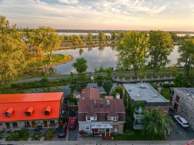 Lake Home For Sale in Montréal (Lachine), 