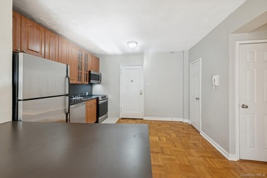 Move Right In!! This 1BR, 1BTH Is Renovated And Has Been - photo 4