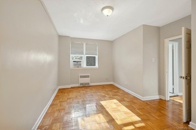 Move Right In!! This 1BR, 1BTH Is Renovated And Has Been - photo 6