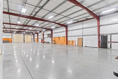 Premium commercial land and building with outstanding traffic - photo 22