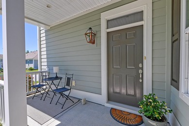 Welcome to this stunning Charleston single-style home in The - photo 36
