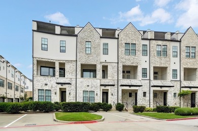 Lake Carolyn Townhome/Townhouse For Sale in Irving Texas