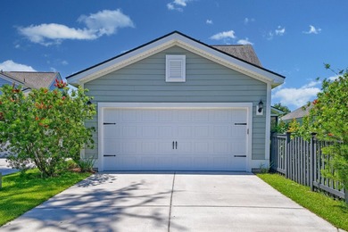 Welcome to this stunning Charleston single-style home in The - photo 50