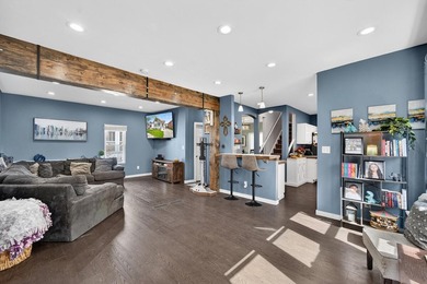 GORGEOUS HOME LOCATED ON RACINE'S NORTH SIDE.  SO MUCH HOUSE :) - photo 2