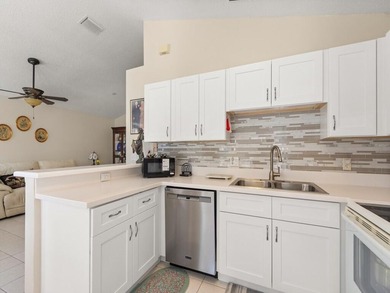 Charming villa located in Kings Isle, a desirable 55+ community - photo 7