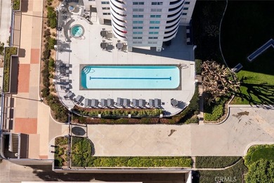 It's not too often that a downtown condo offers the satiating - photo 26