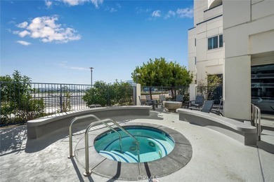 It's not too often that a downtown condo offers the satiating - photo 27