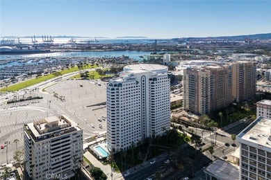 It's not too often that a downtown condo offers the satiating - photo 36