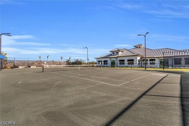 Welcome to this cul-de-sac location just outside the gates of - photo 48