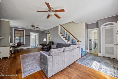 LOCATION, LOCATION, LOCATION! Exceptional corner-lot opportunity - photo 4