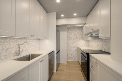 WOW! What a deal!!! Appx 1100 square foot, 2 bedroom, 2 full