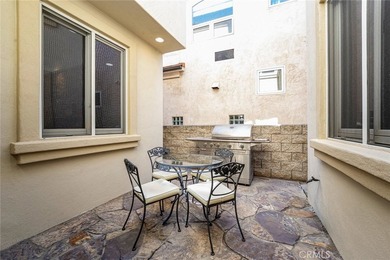 119 Opal Ave is nestled in the heart of beautiful Balboa Island - photo 23