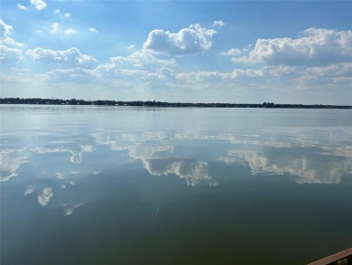 Lake Home For Sale in Lake Limestone, Texas