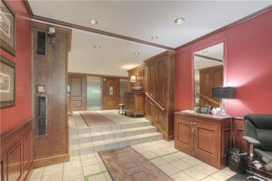 WOW! What a deal!!! Appx 1100 square foot, 2 bedroom, 2 full