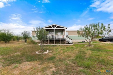 Lake Home For Sale in New Braunfels, Texas