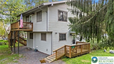 Arrowhead Lake Home For Sale in Coolbaugh Twp Pennsylvania