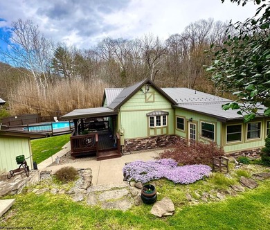 Your own private sanctuary awaits! Over 28 acres of pure - photo 1