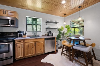 Escape to lake life in this charming fully furnished 1-bedroom - photo 4