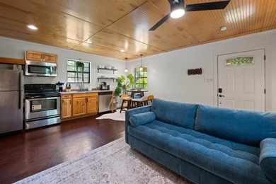 Escape to lake life in this charming fully furnished 1-bedroom - photo 5