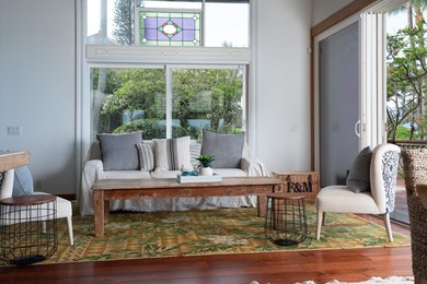 Oceanfront home and cottage in a highly desirable private and - photo 15