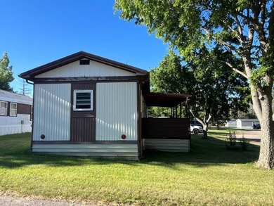 Affordable and move-in ready, this well-maintained 2-bedroom, 1 - photo 18