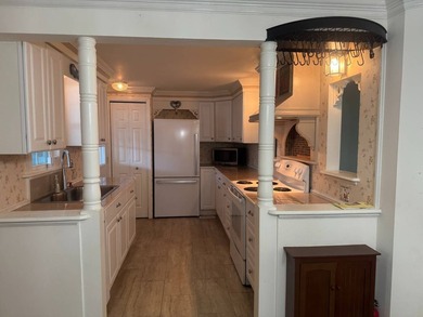 Exquisite Coastal Luxury in Colony Cove - A Truly One-of-a-Kind - photo 18