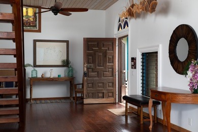 Oceanfront home and cottage in a highly desirable private and - photo 19