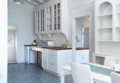 Oceanfront home and cottage in a highly desirable private and - photo 37
