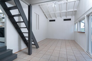 Oceanfront home and cottage in a highly desirable private and - photo 42