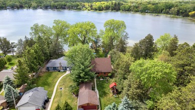 With 65 ft of sand-bottom beach frontage and breathtaking views - photo 10