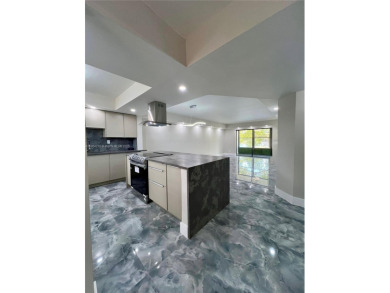 Lake Condo For Sale in Tamarac, Florida