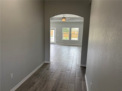 This is a great house in a very quiet neighborhood. It is very - photo 5