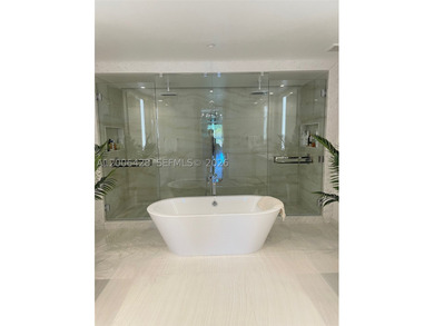 ALINA 220 Residences. This little-under 3,000 square foot condo - photo 11