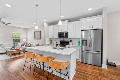 Sought-After Corner Unit in the Heart of Destin - Just Minutes - photo 18