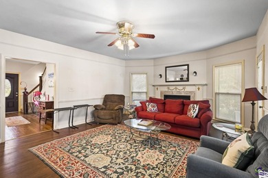 Step into timeless elegance with this stunning Victorian-style - photo 10