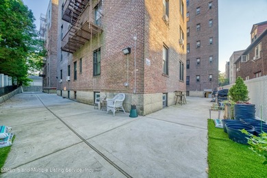 This renovated move in ready 2 bedroom, 2 bath is one of the - photo 22