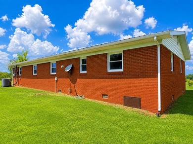 Country Living with Modern Style on nearly an acre! Welcome home - photo 7